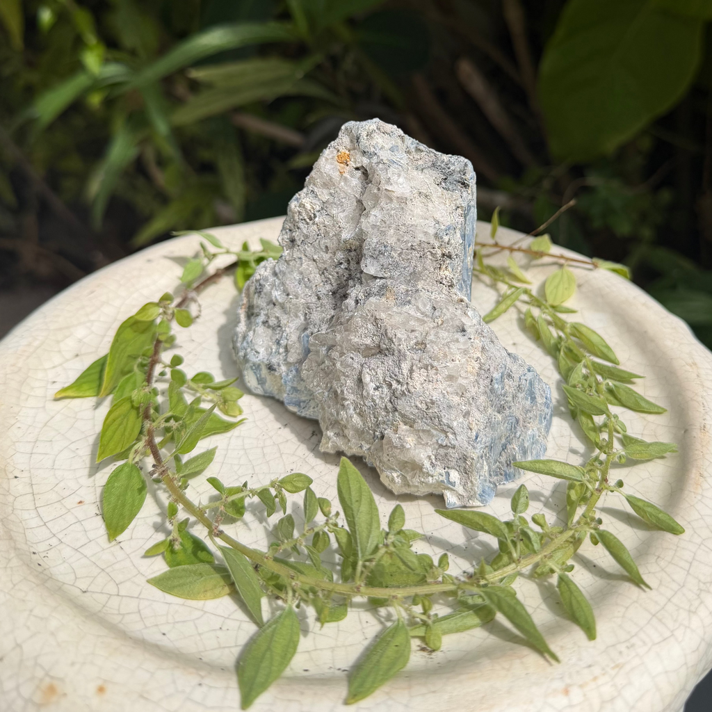 Kyanite with quartz